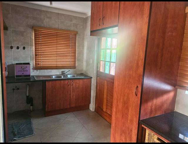 3 BEDROOM PROPERTY TO RENT IN GLEN MARAIS